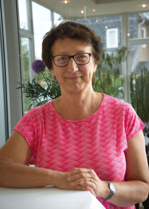 Esther Tomaszewski