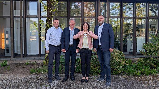 Das Bild zeigt die Mitglieder der Tarifkommission TV-BA der vbba